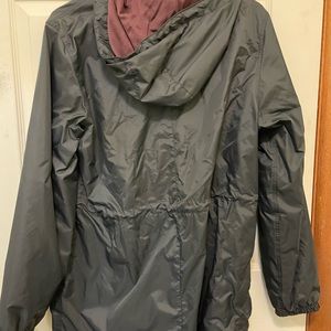 Carhartt rain jacket, only worn a couple of times. Size Medium